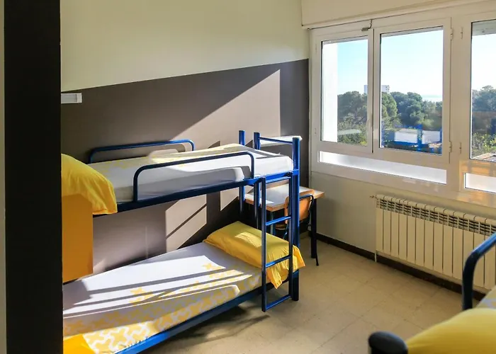 Hostel Xanascat *